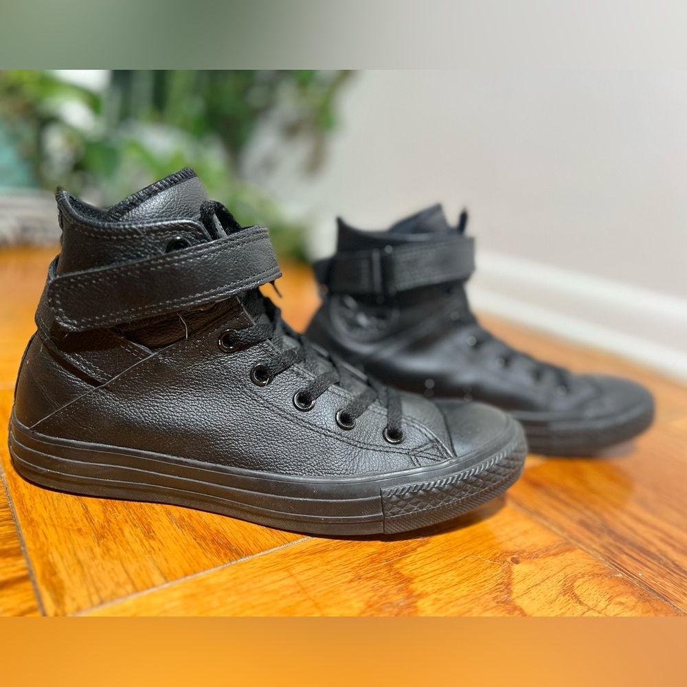 Black Leather Converse Sz 8